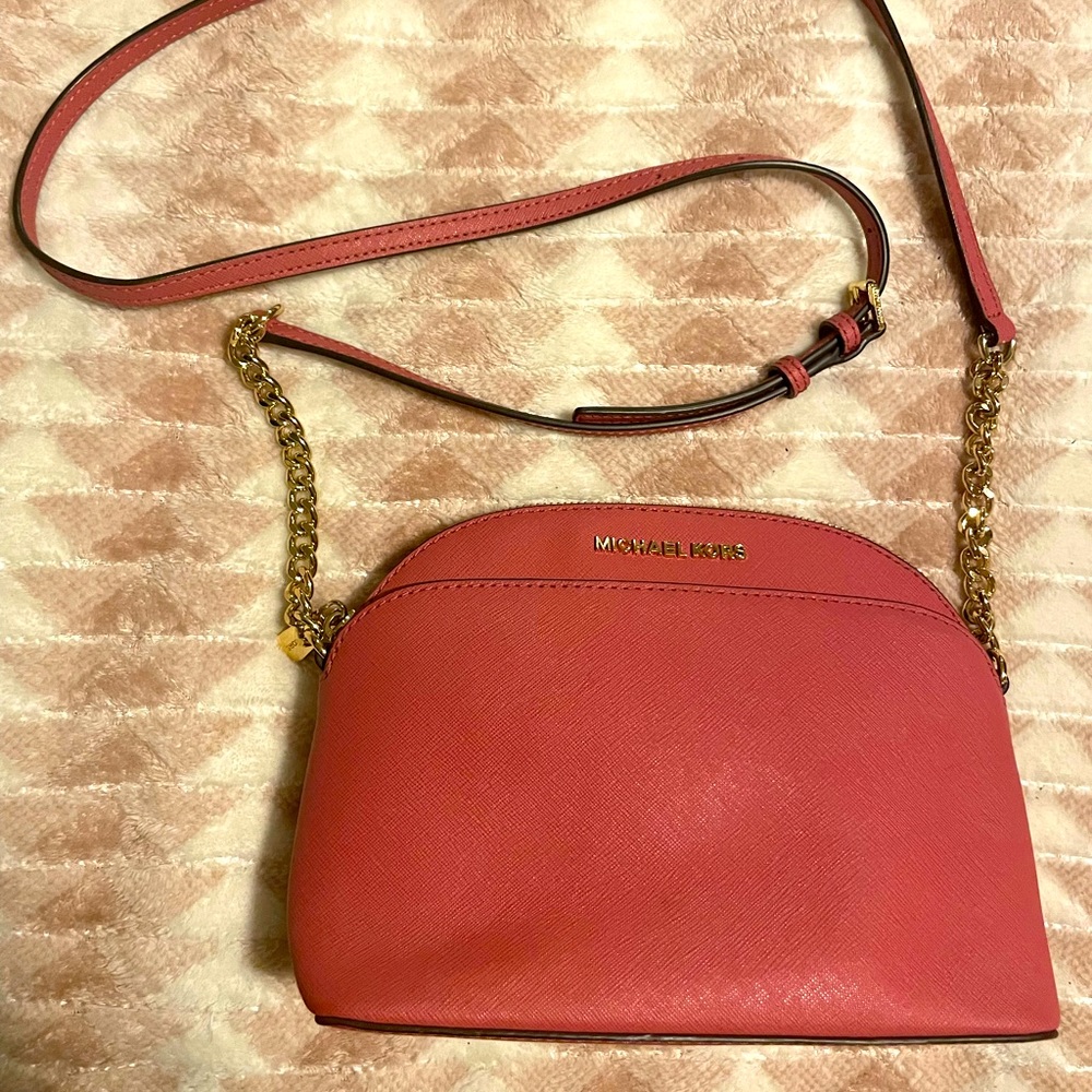 Micheal Kors Mauve crossbody bag
